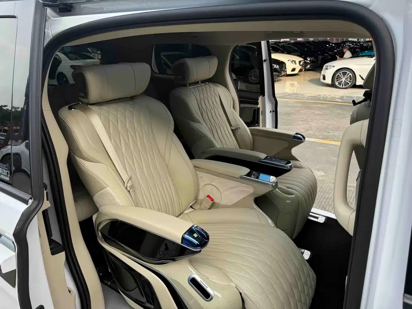 Buick GL8 2022 ES Avantgarde 653T Premium Edition — миниатюра 10