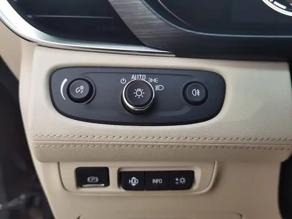 Buick GL8 2020 Avenir 6-Seat Luxury Edition — миниатюра 21