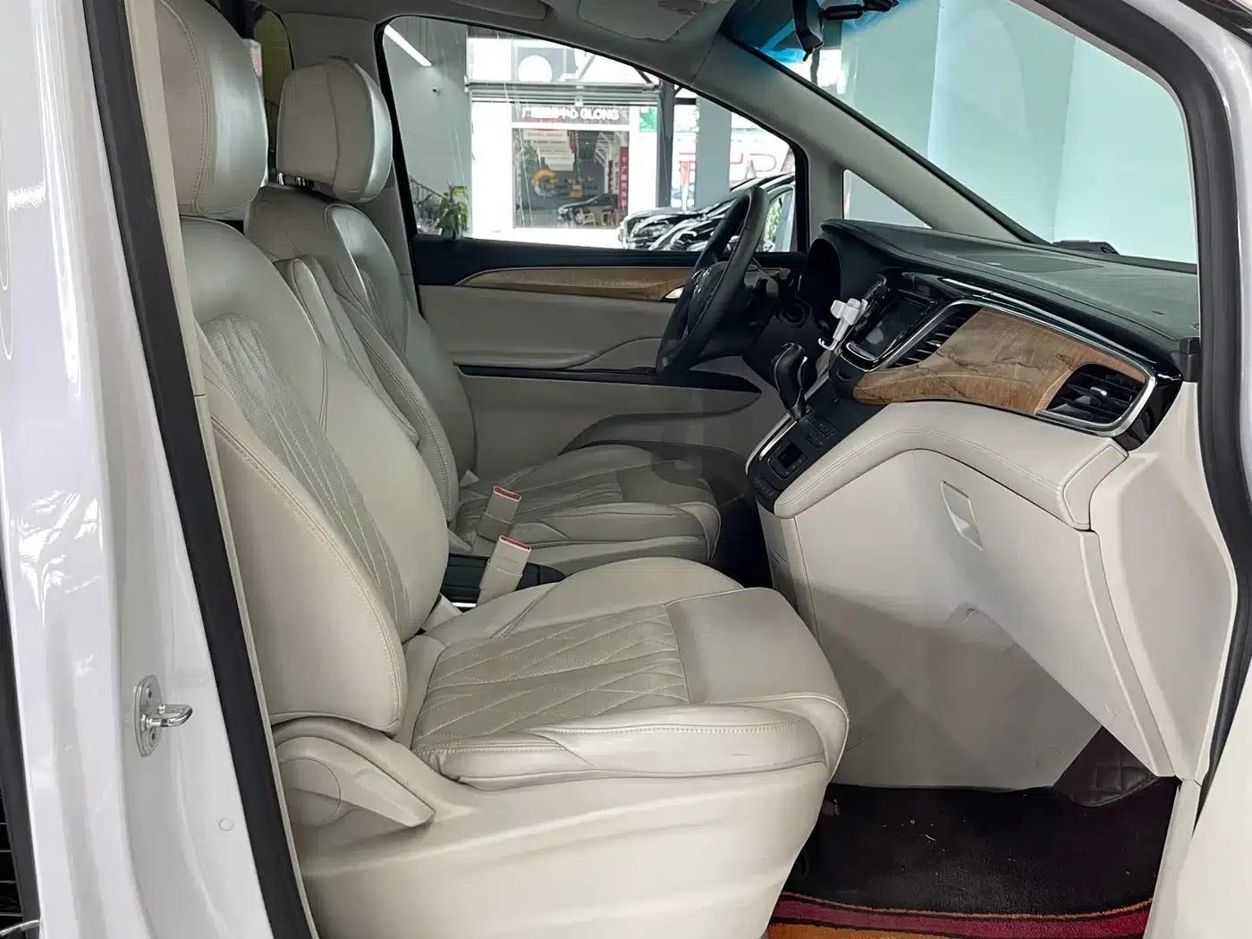Buick GL8 2017 ES 28T Comfort Model (National V Emission Standard) — миниатюра 12