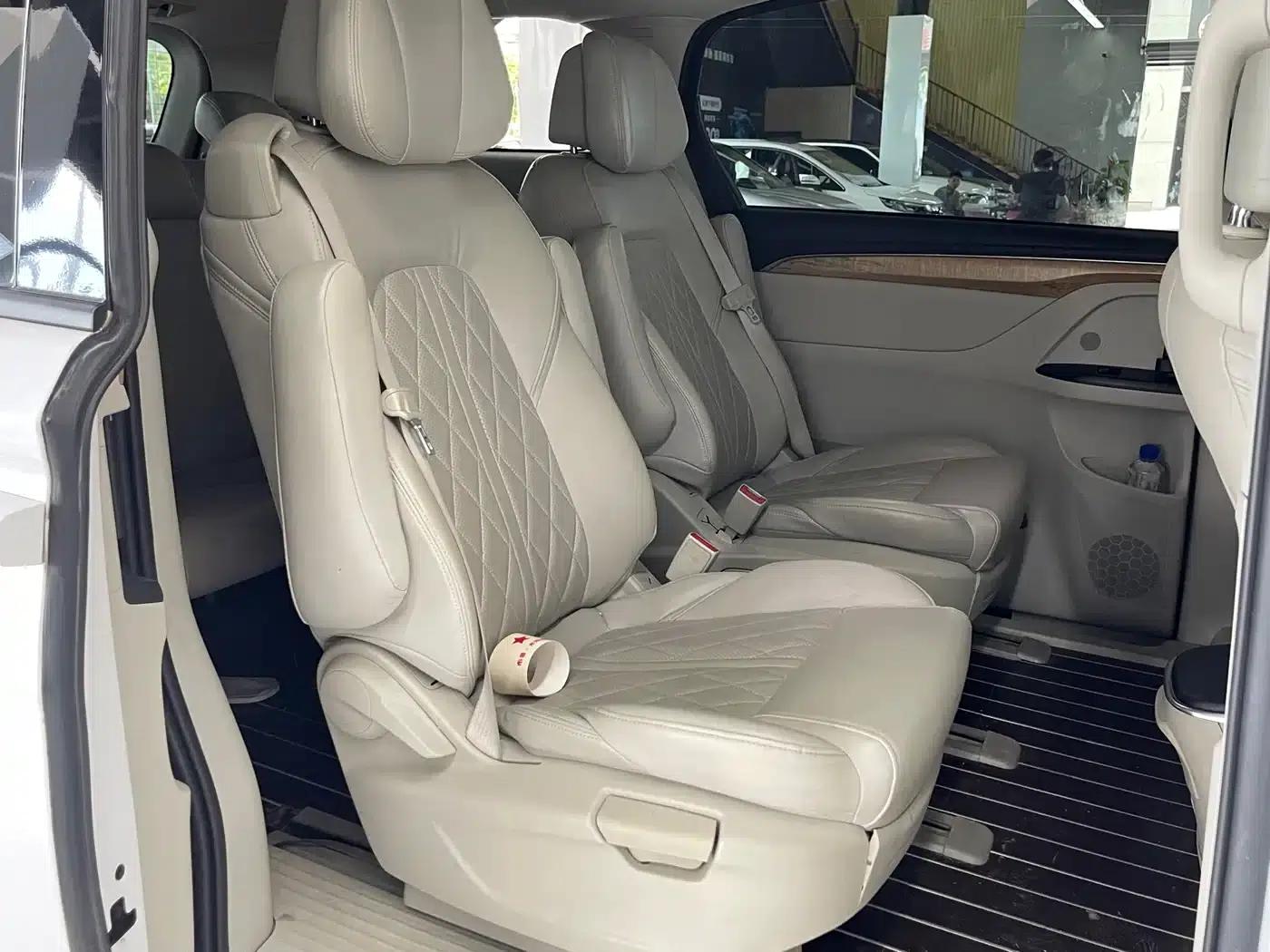 Buick GL8 2017 ES 28T Comfort Model (National V Emission Standard) — миниатюра 13