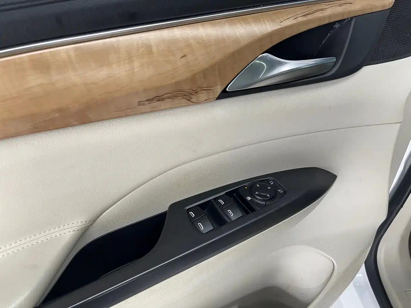 Buick GL8 2017 ES 28T Comfort Model (National V Emission Standard) — миниатюра 23