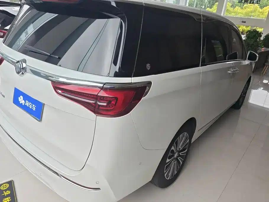 Buick GL8 2022 ES Avantgarde 653T Flagship Edition — миниатюра 3
