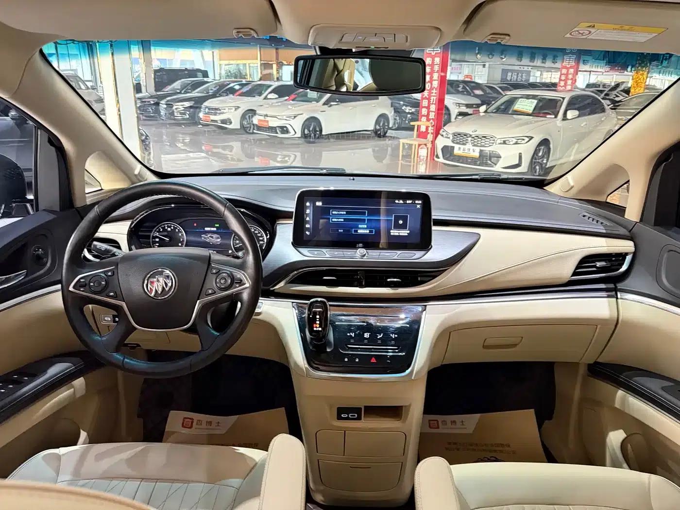 Buick GL8 2023 Facelift Land Business Class Luxury Edition — миниатюра 14