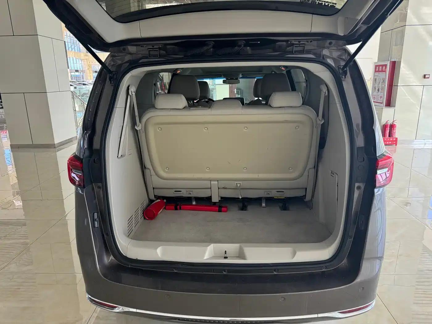Buick GL8 2022 Land Business Class 652T Comfort — миниатюра 12
