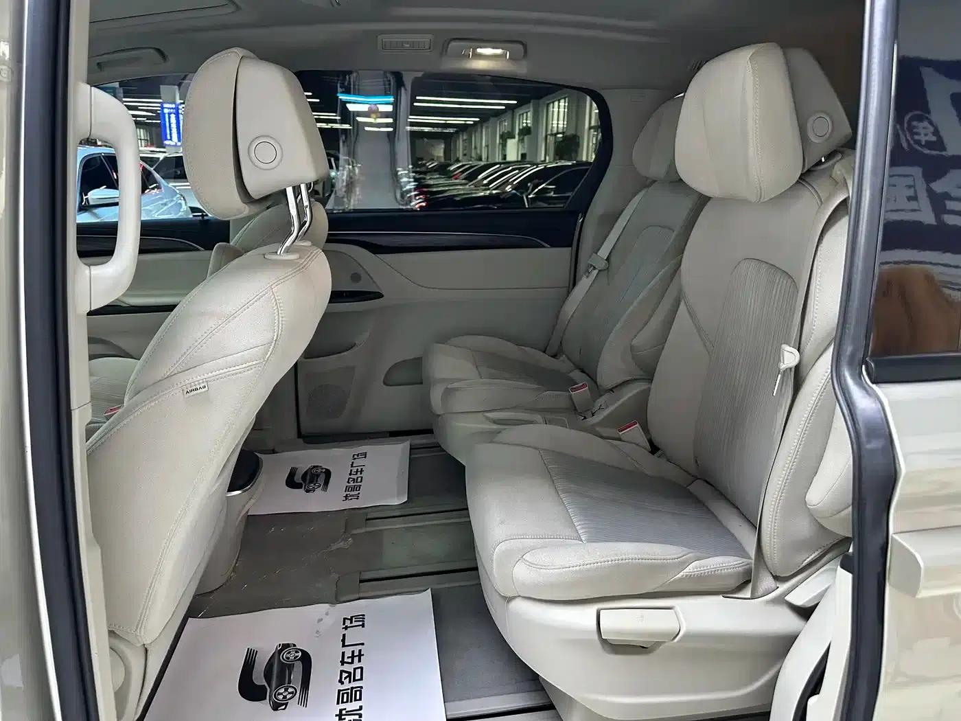 Buick GL8 2021 ES Avantgarde 653T Comfort — миниатюра 5