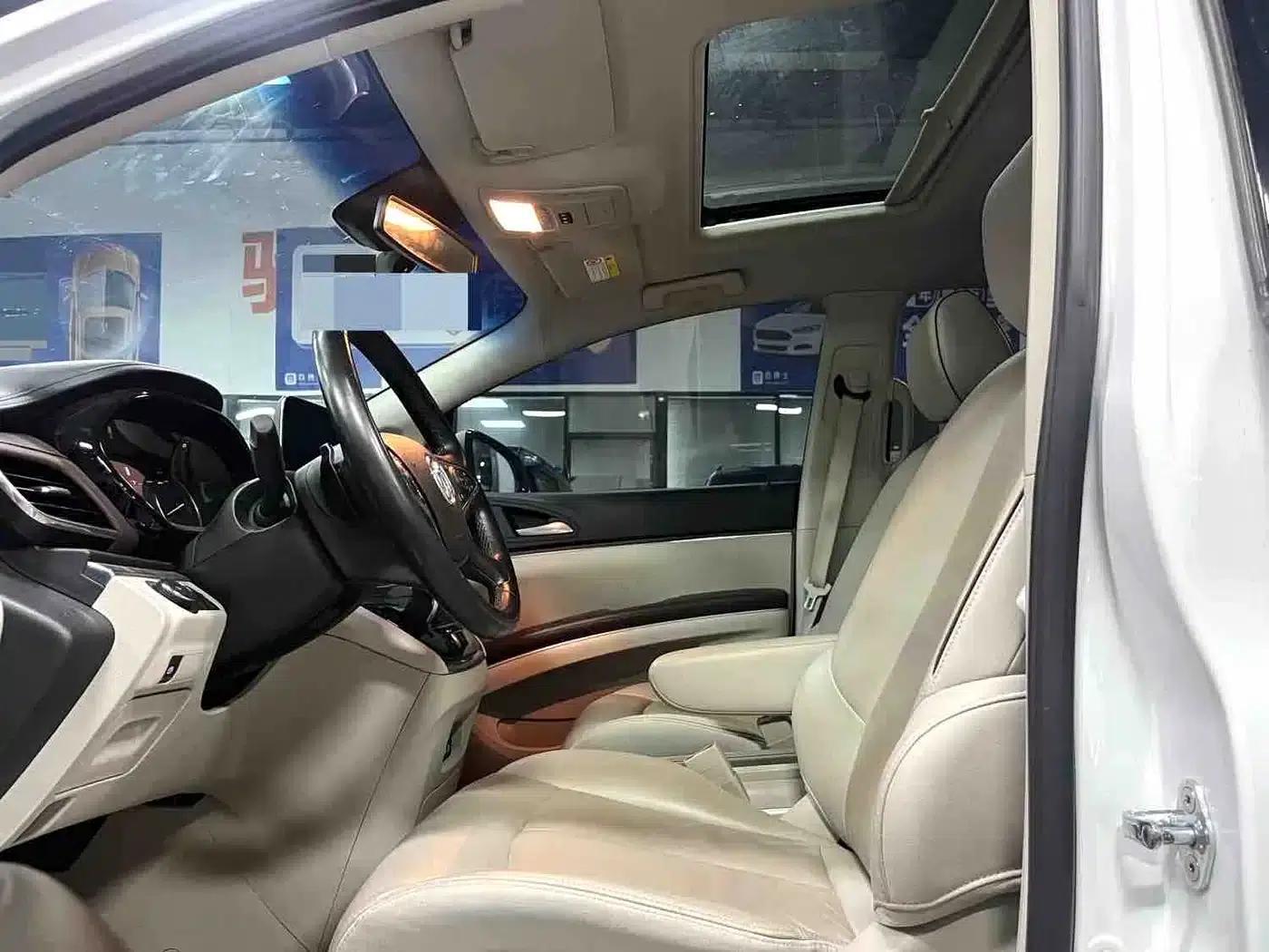 Buick GL8 2021 Land Business Class 652T Luxury — миниатюра 6