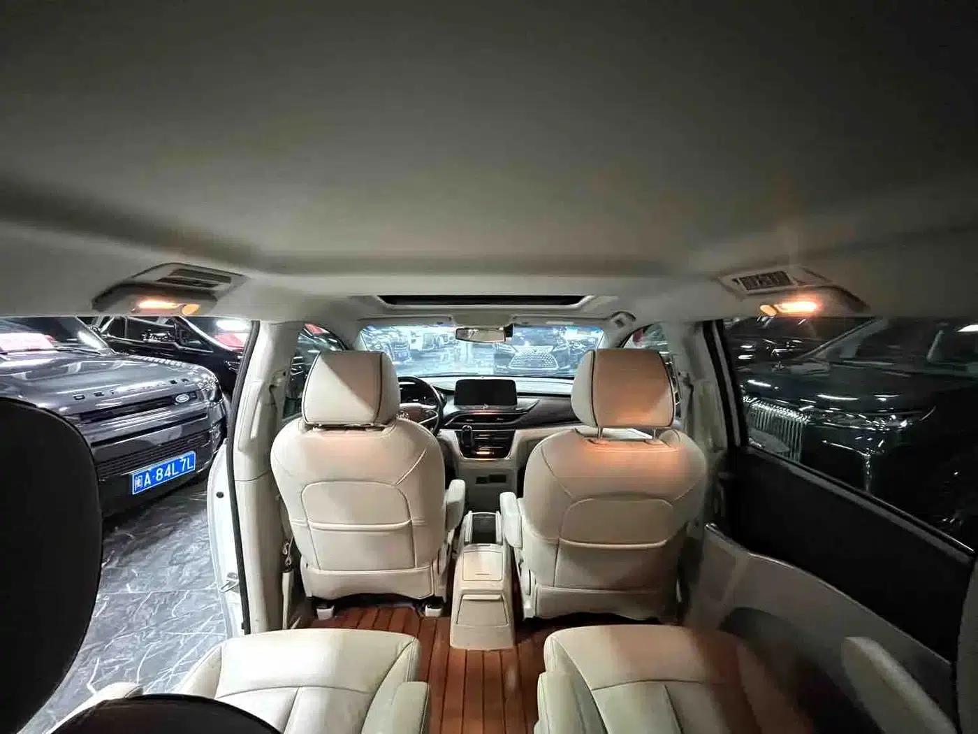 Buick GL8 2021 Land Business Class 652T Luxury — миниатюра 10