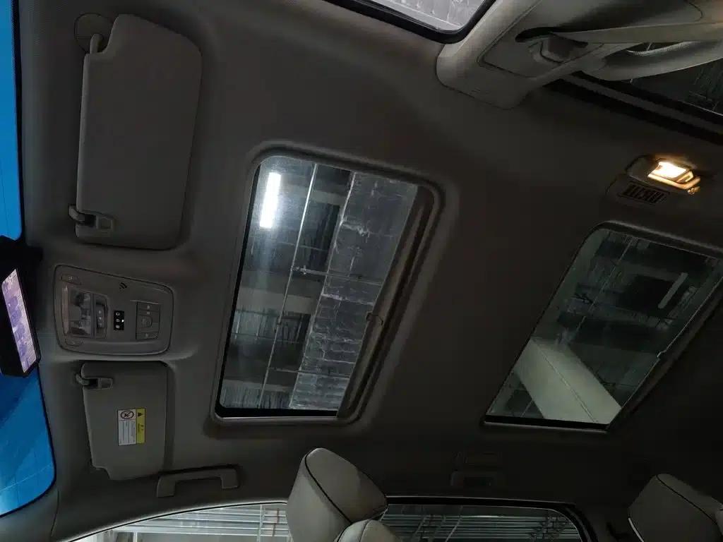 Buick GL8 2022 Land Business Class 652T Premium — миниатюра 14