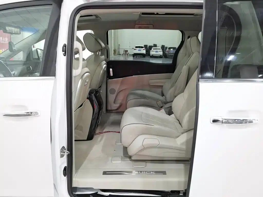 Buick GL8 2022 Land Business Class 652T Premium — миниатюра 15