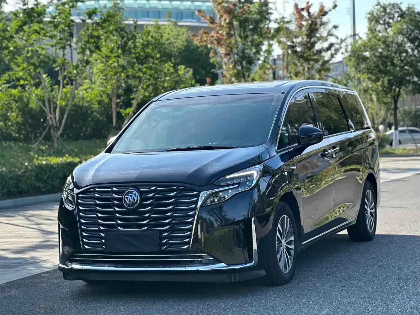 Buick GL8 2023 ES Luxury Comfort Edition — миниатюра 1