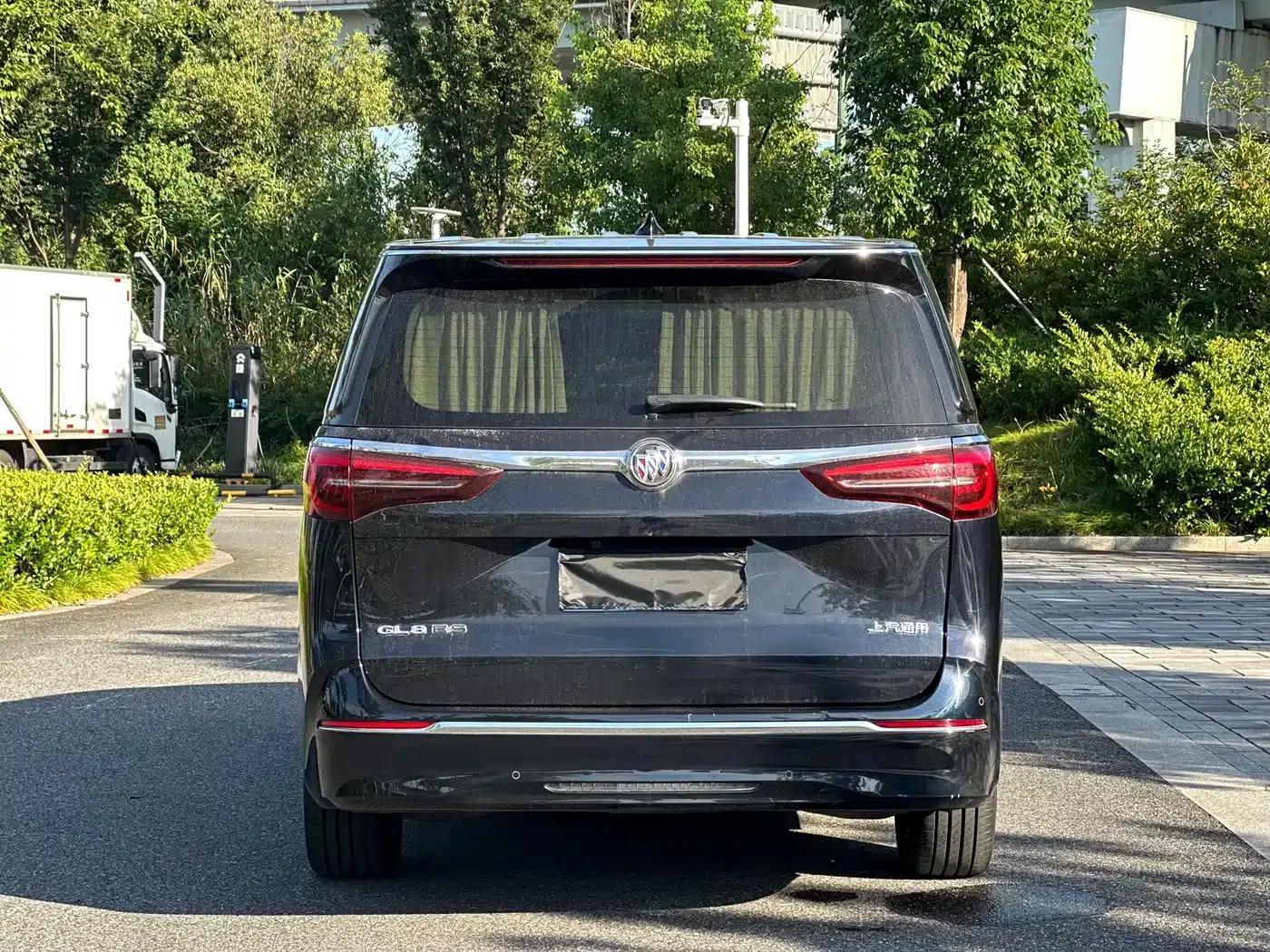Buick GL8 2023 ES Luxury Comfort Edition — миниатюра 5