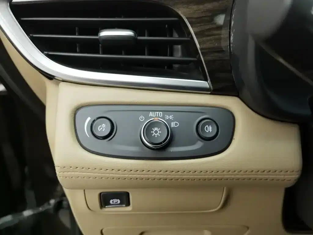 Buick GL8 2017 ES 28T Luxury Edition (National V Emission Standard) — миниатюра 21