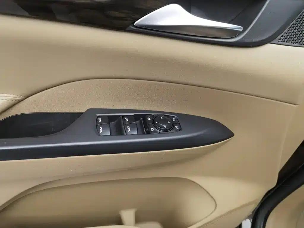 Buick GL8 2017 ES 28T Luxury Edition (National V Emission Standard) — миниатюра 9