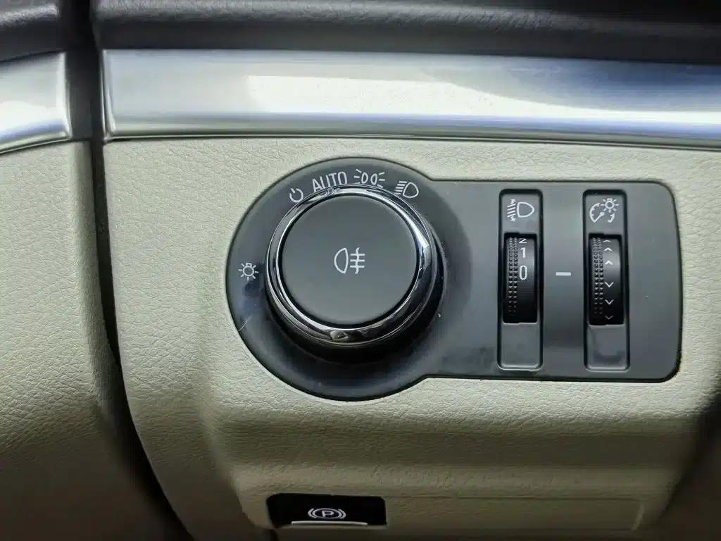 Buick GL8 2021 Land Business Class 652T Luxury — миниатюра 21