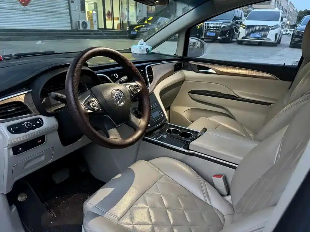 Buick GL8 2017 ES 28T Comfort Model (National V Emission Standard) — миниатюра 4
