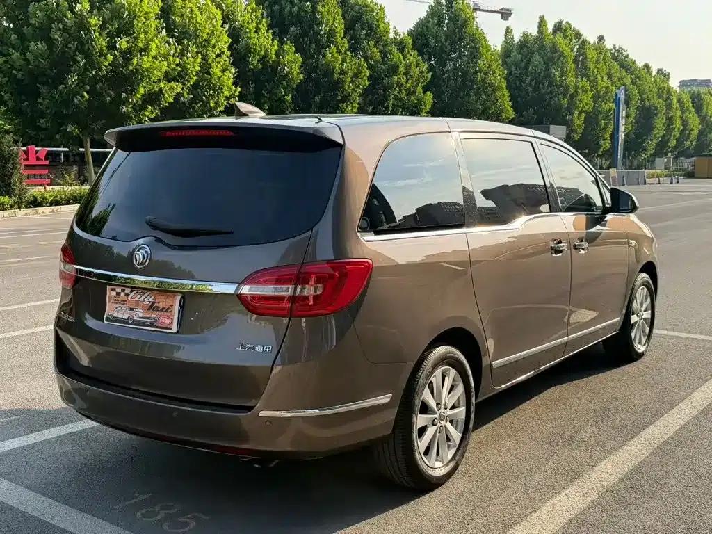 Buick GL8 2017 25S Luxury Edition (National V Emission Standard) — миниатюра 3