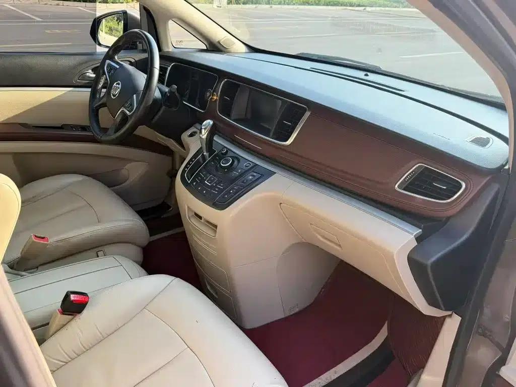 Buick GL8 2017 25S Luxury Edition (National V Emission Standard) — миниатюра 8