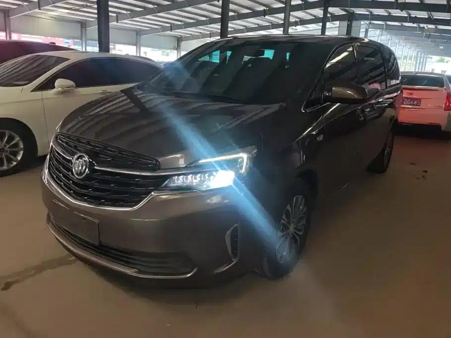 Buick GL8 2021 Land Business Class 652T Comfort — миниатюра 1