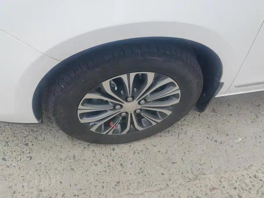 Buick GL8 2021 Land Business Class 652T Luxury — миниатюра 6