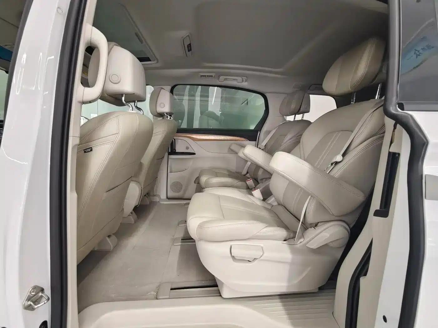 Buick GL8 2017 ES 28T Comfort Model (National V Emission Standard) — миниатюра 11