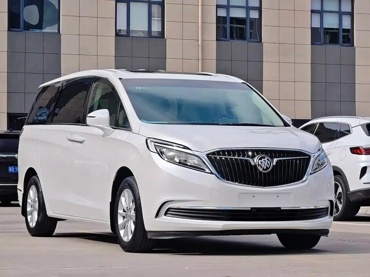 Buick GL8 2017 ES 28T Comfort Model (National V Emission Standard) — миниатюра 3