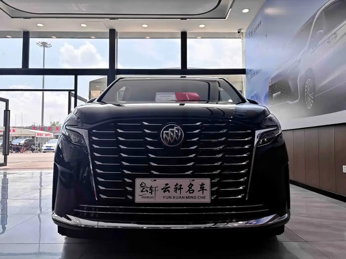 Buick GL8 2023 ES Luxury Comfort Edition — миниатюра 2