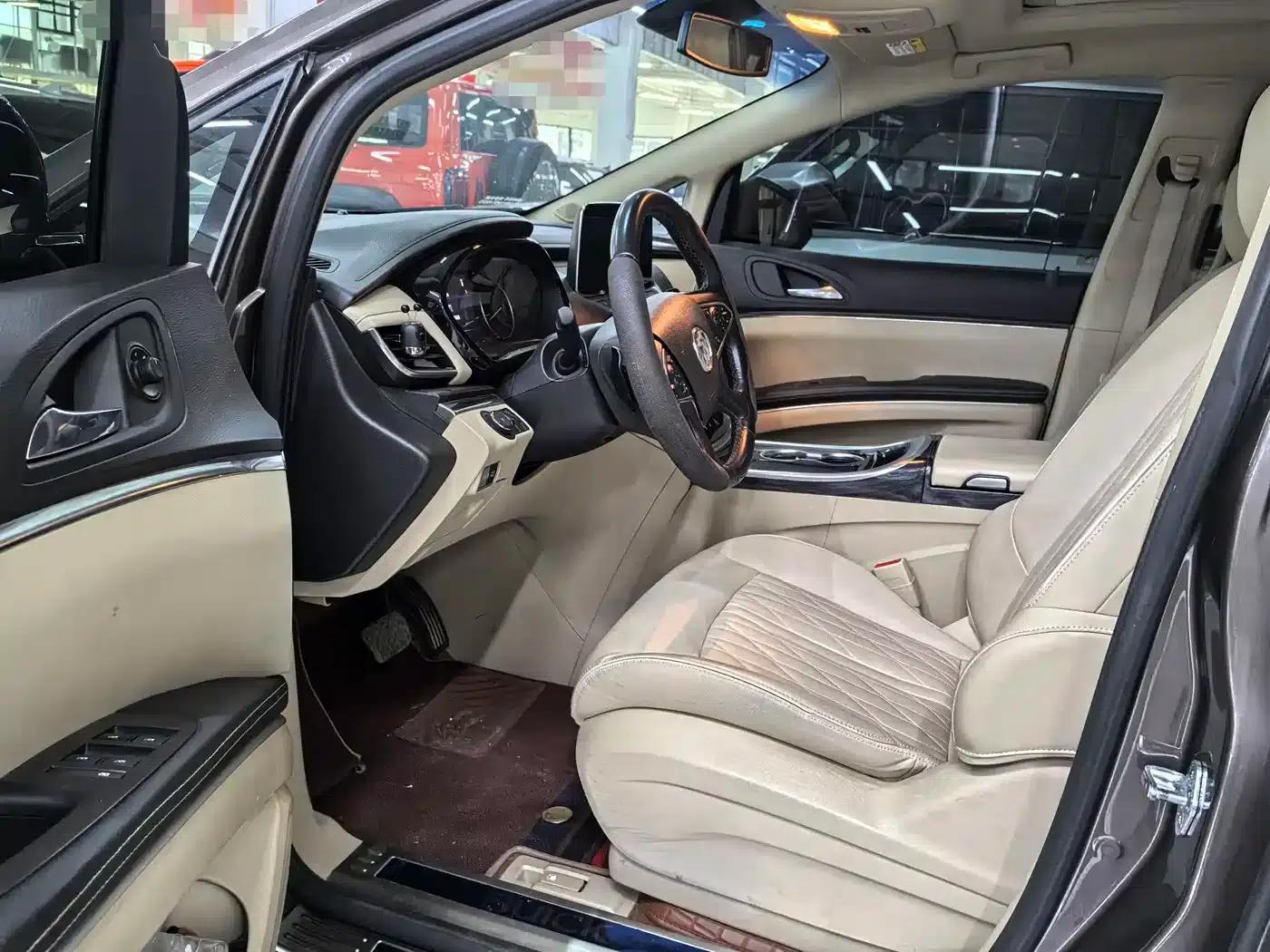Buick GL8 2022 Land Business Class 652T Luxury — миниатюра 7