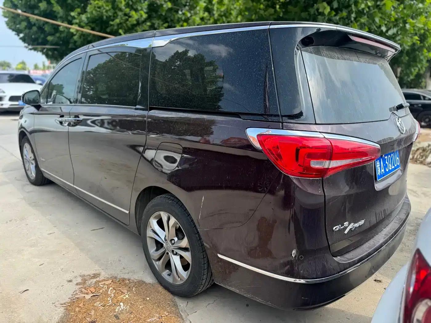 Buick GL8 2017 28T Avenir (National V Emission Standard) — миниатюра 8