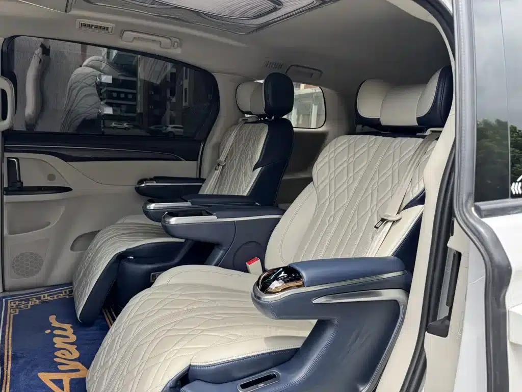 Buick GL8 2021 ES Avantgarde 653T Comfort — миниатюра 6