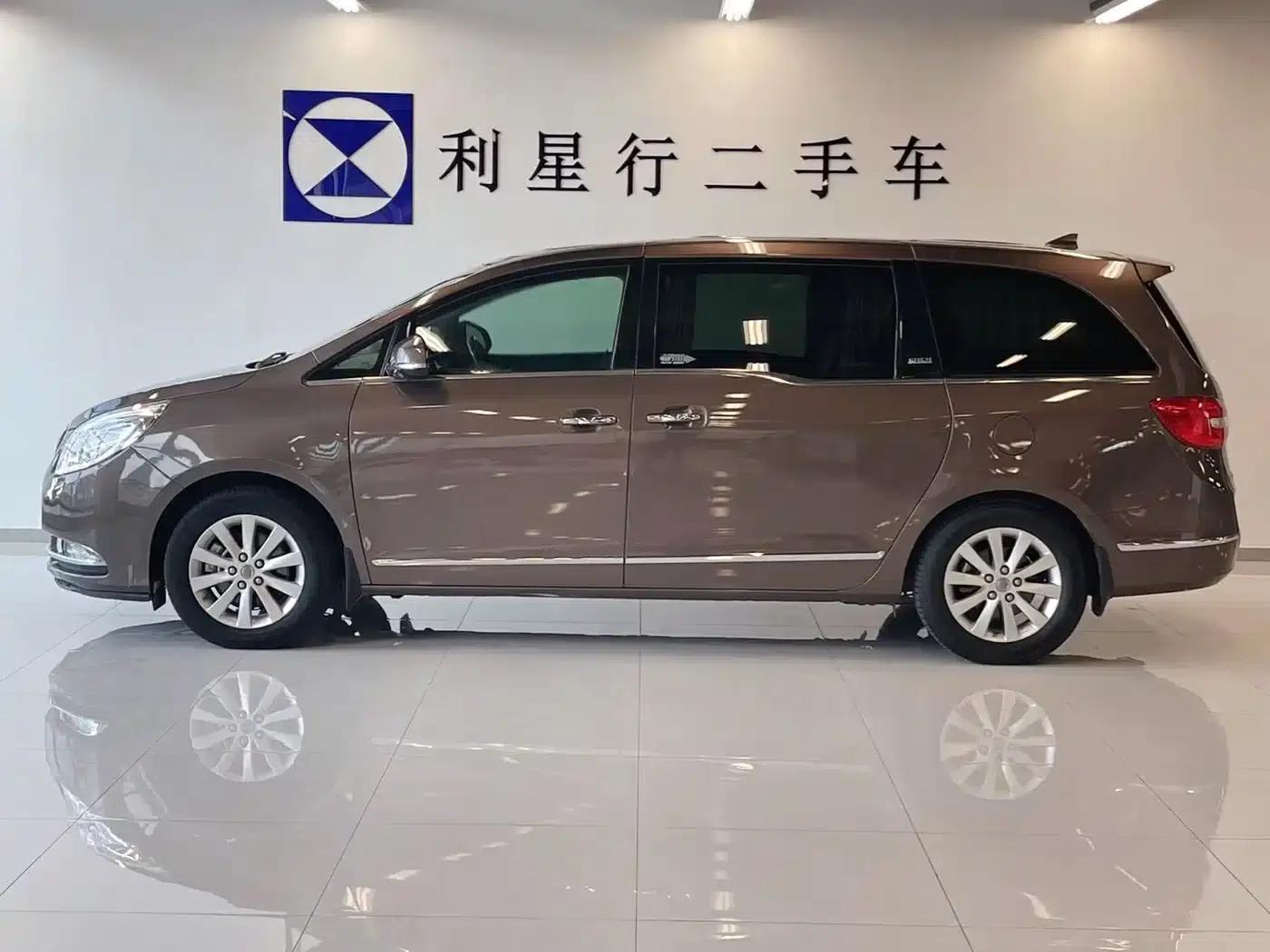 Buick GL8 2014 2.4L LT Luxury Business Executive Edition — миниатюра 3
