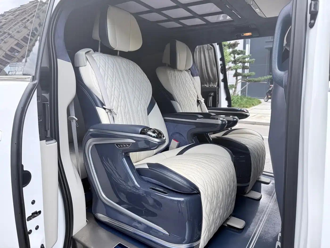 Buick GL8 2020 Land Business Class 652T Comfort — миниатюра 12