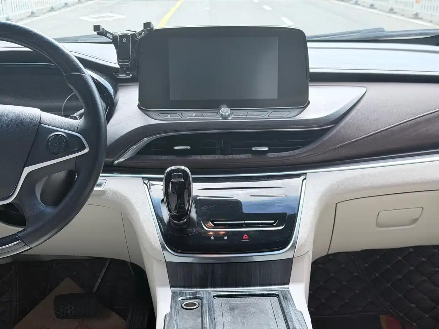 Buick GL8 2020 Land Business Class 652T Comfort — миниатюра 9