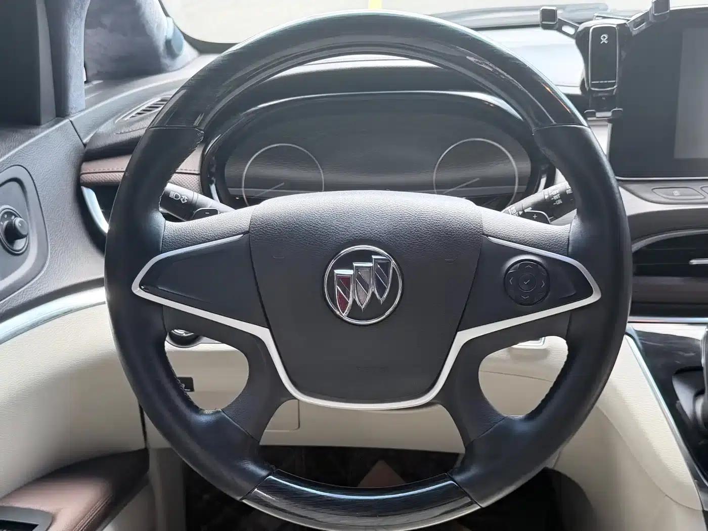 Buick GL8 2020 Land Business Class 652T Comfort — миниатюра 10