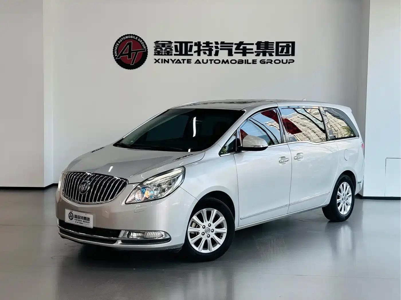 Buick GL8 2011 3.0L XT Luxury Business Flagship Edition — миниатюра 1