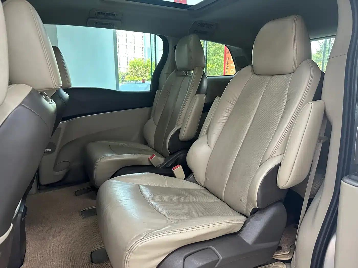 Buick GL8 2011 3.0L XT Luxury Business Flagship Edition — миниатюра 16