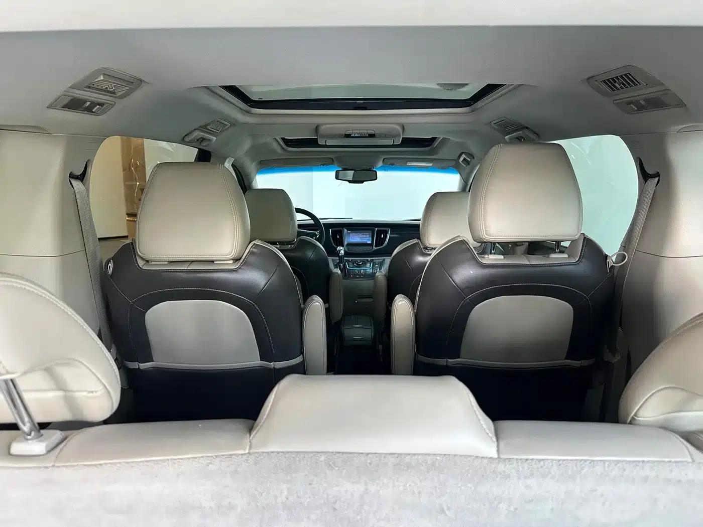Buick GL8 2011 3.0L XT Luxury Business Flagship Edition — миниатюра 19