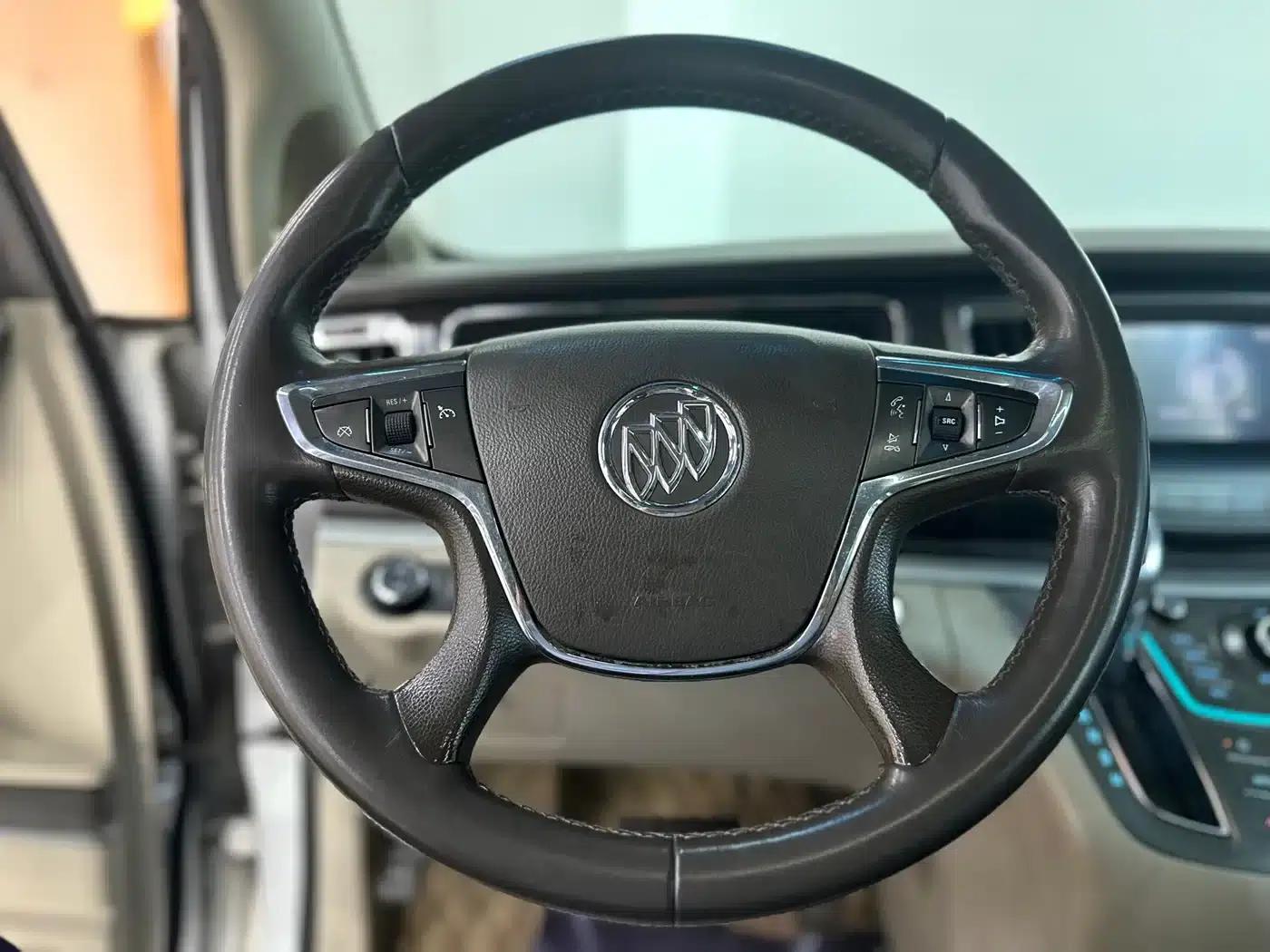 Buick GL8 2011 3.0L XT Luxury Business Flagship Edition — миниатюра 7