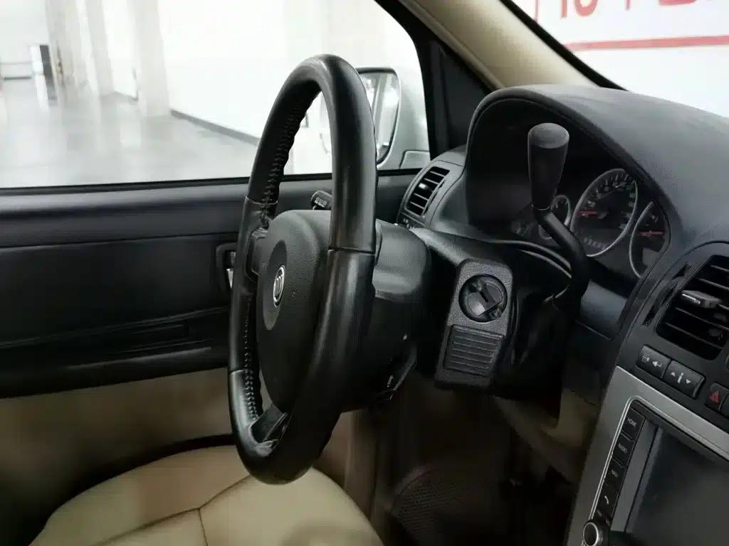 Buick GL8 2014 2.4L Executive Edition — миниатюра 22
