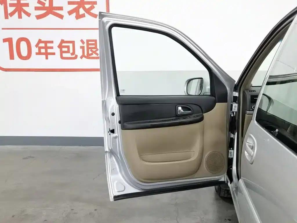 Buick GL8 2014 2.4L Executive Edition — миниатюра 8