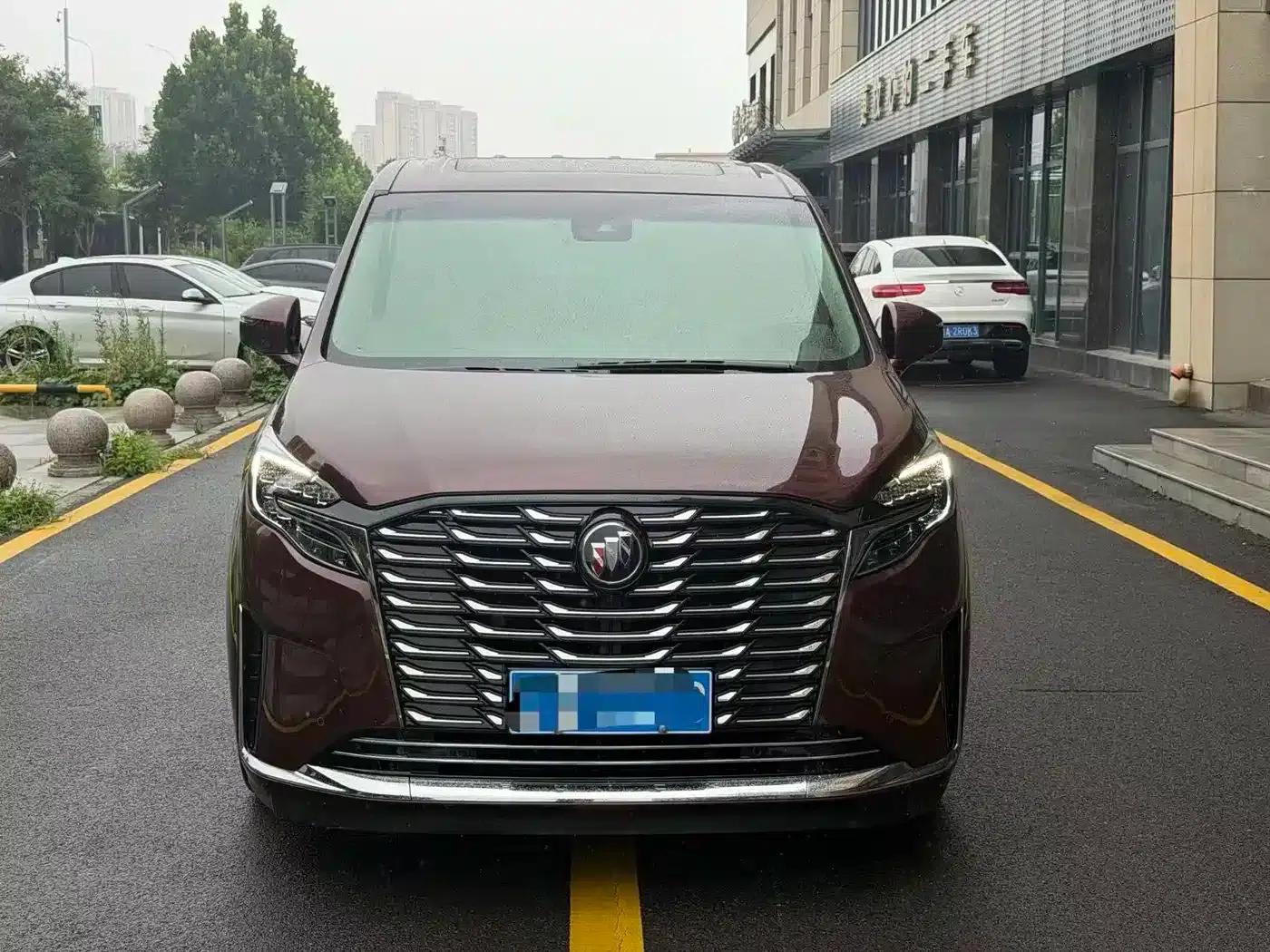 Buick GL8 2023 ES Avantgarde Luxury Edition — миниатюра 2