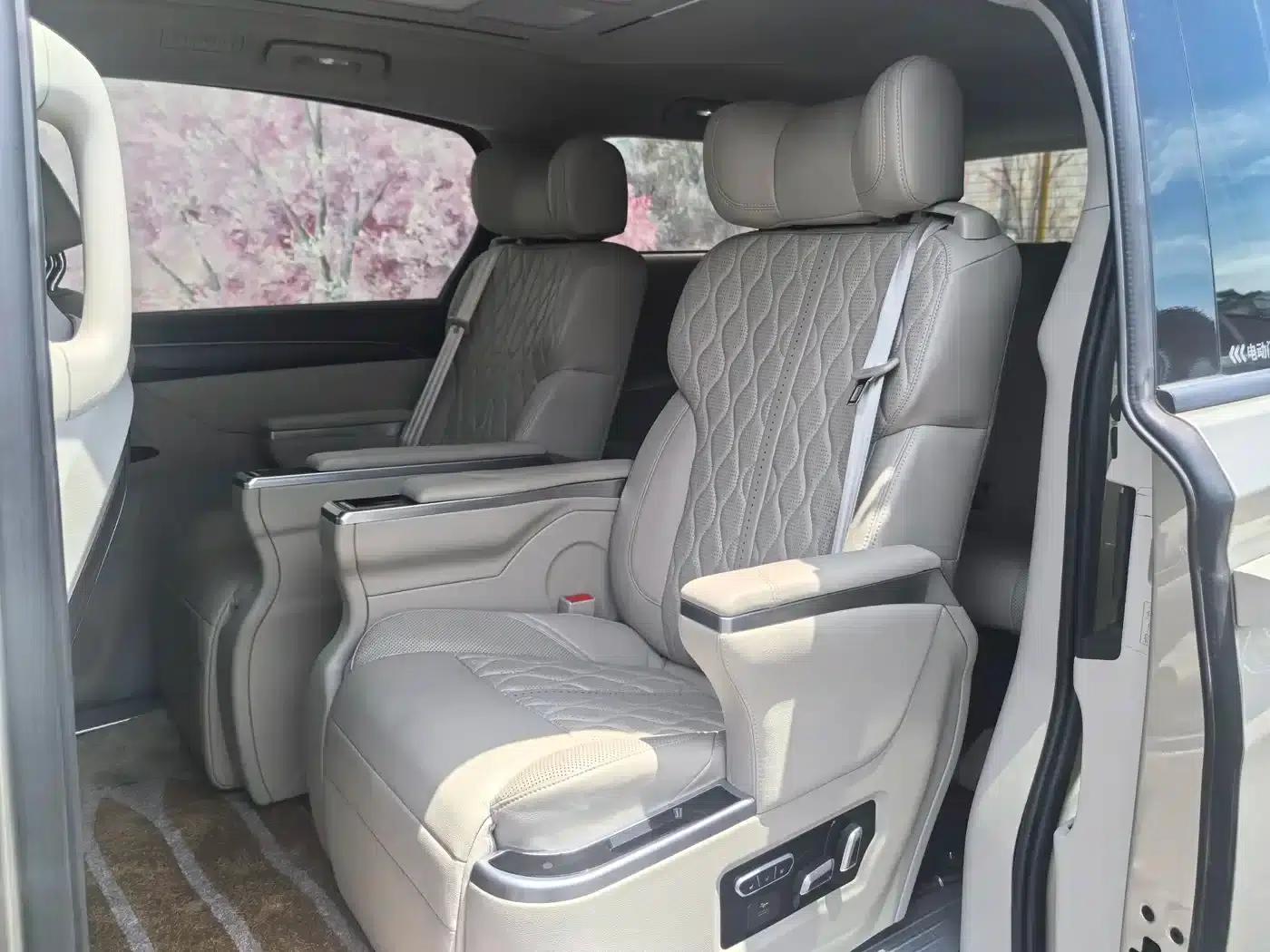 Buick GL8 2022 ES Avantgarde 653T Premium Edition — миниатюра 5