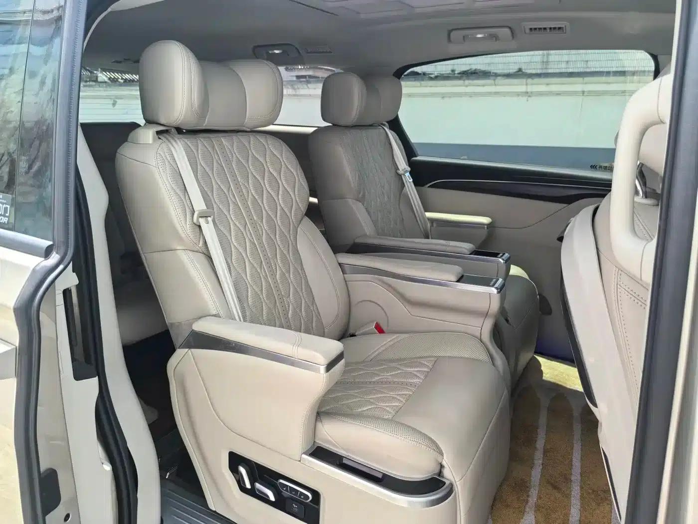 Buick GL8 2022 ES Avantgarde 653T Premium Edition — миниатюра 10