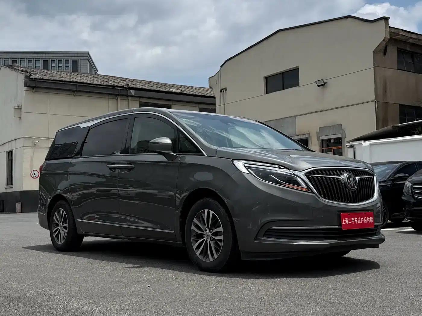Buick GL8 2017 ES 28T Flagship Edition (National V Emission Standard) — миниатюра 3