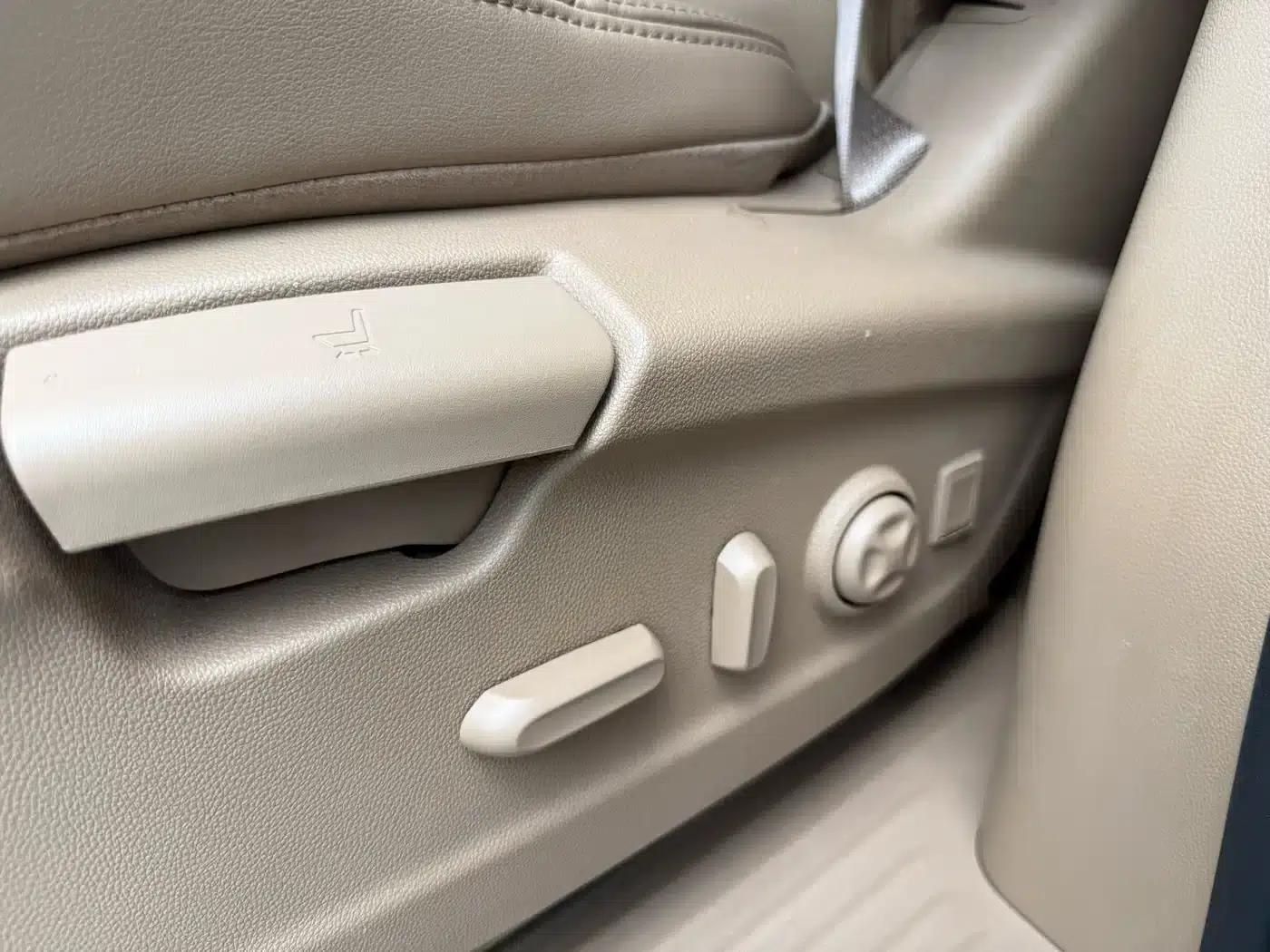 Buick GL8 2017 ES 28T Flagship Edition (National V Emission Standard) — миниатюра 22
