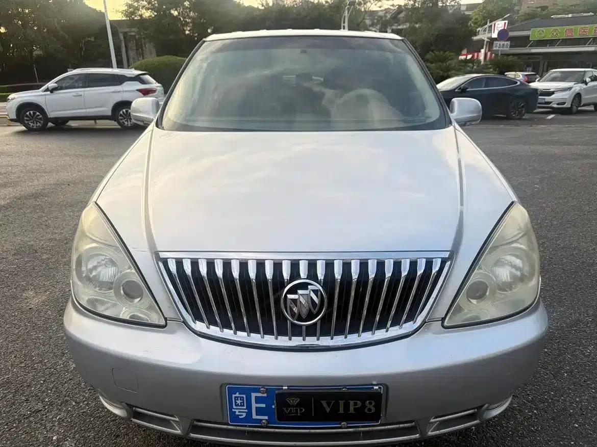 Buick GL8 2014 2.4L Classic Edition — миниатюра 2