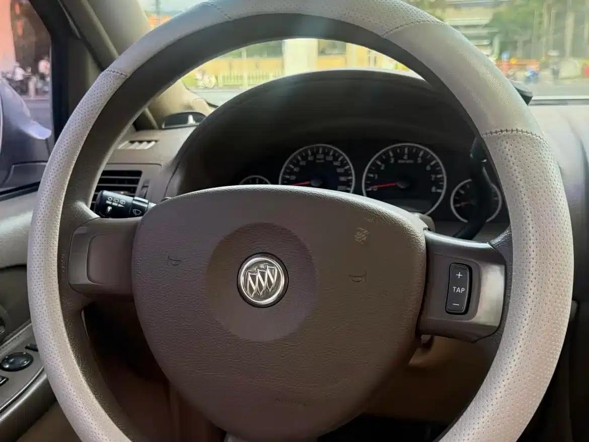 Buick GL8 2014 2.4L Classic Edition — миниатюра 13