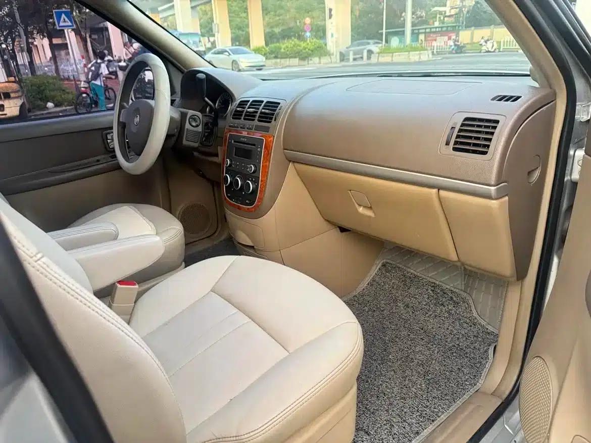 Buick GL8 2014 2.4L Classic Edition — миниатюра 9