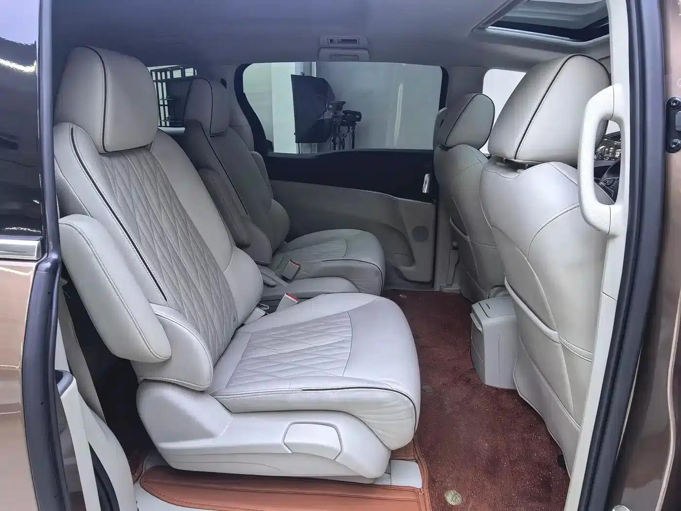 Buick GL8 2021 Land Business Class 652T Luxury — миниатюра 11