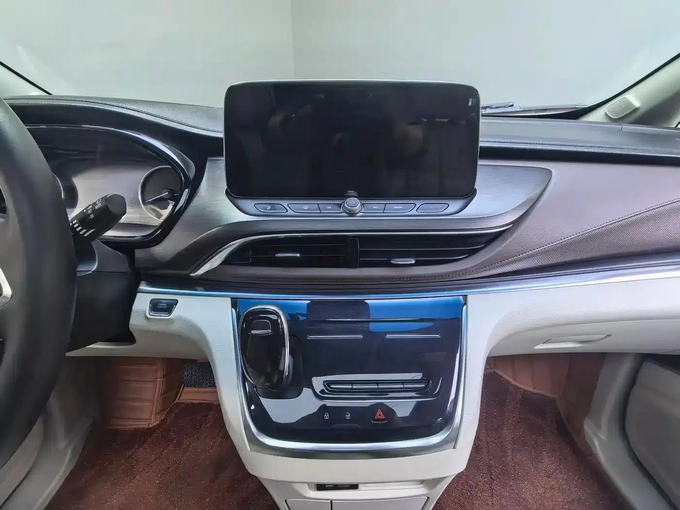 Buick GL8 2021 Land Business Class 652T Luxury — миниатюра 16