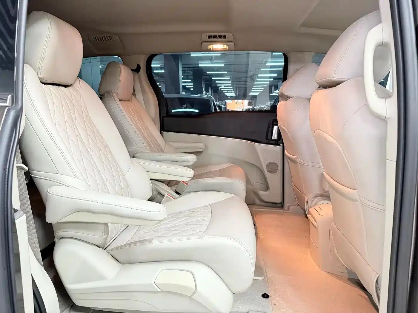 Buick GL8 2023 Land Business Class Comfort Edition — миниатюра 11